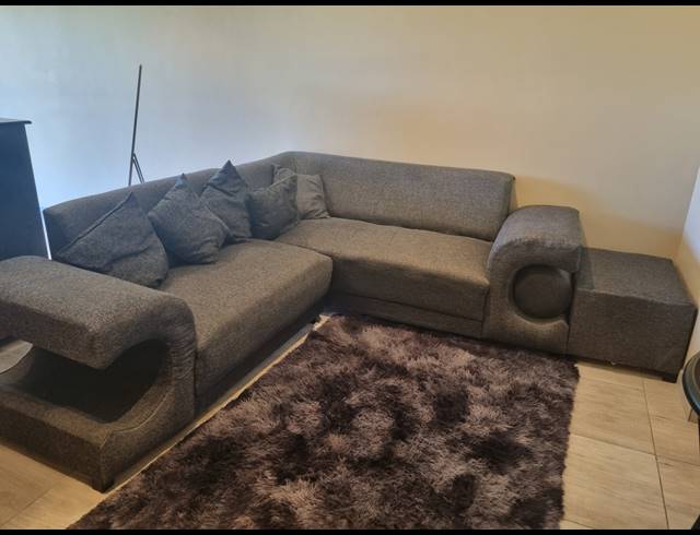 BEDROOM APARTMENT RENTED IN UMHLANGA RIDGE
